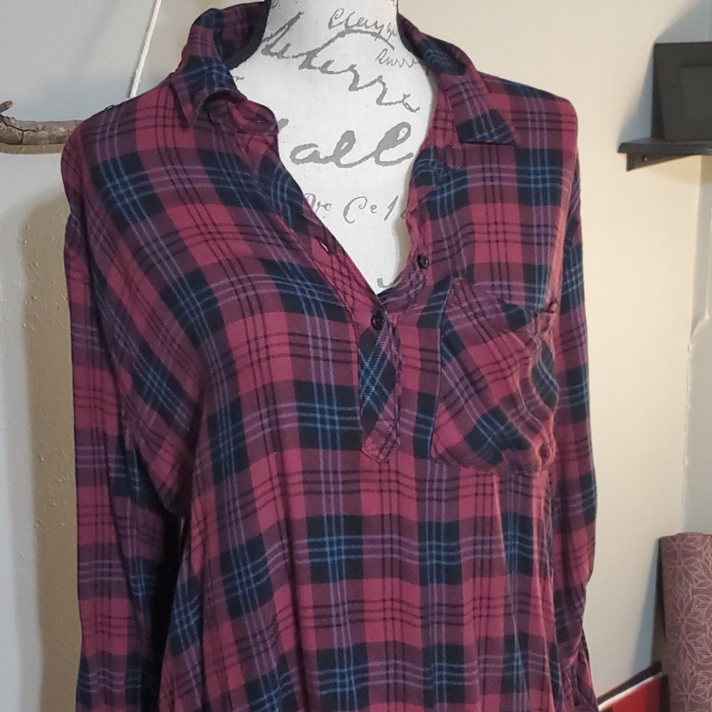 ID:23 Henley Top